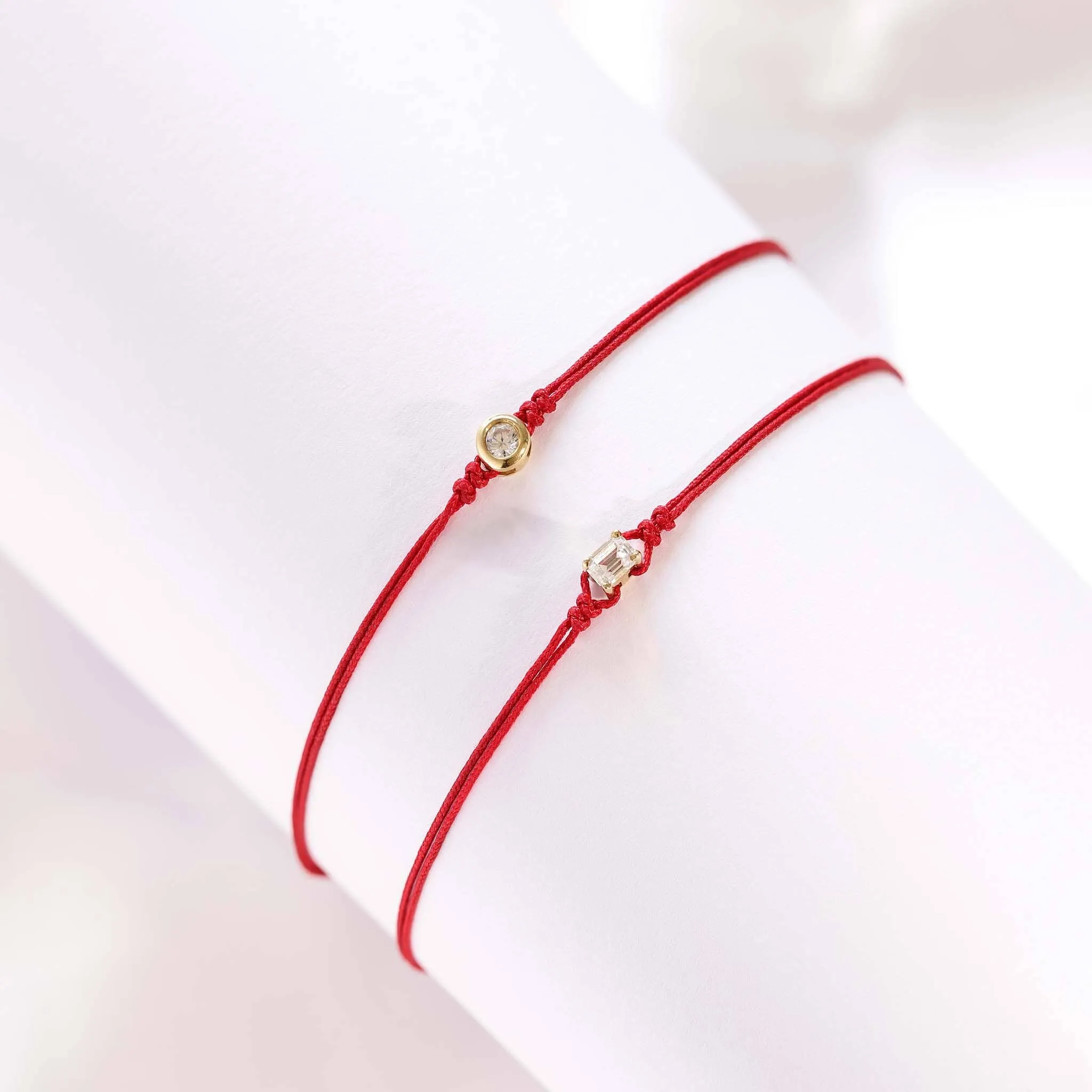 Emerald Diamond String Of Love - 14K Yellow Gold